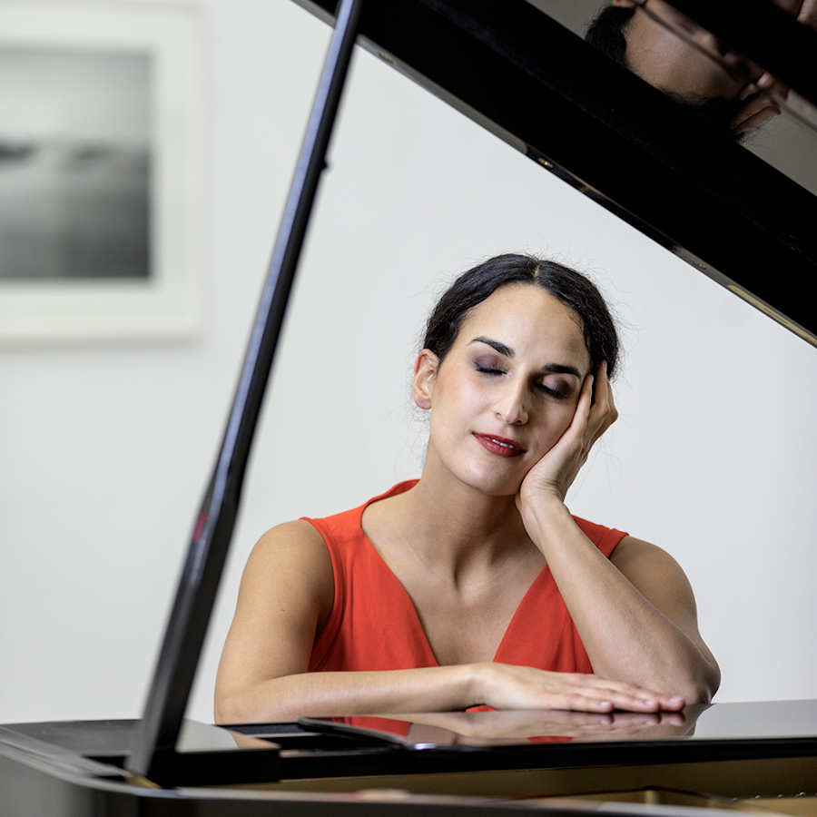 Sepideh Baradaran dreaming at the piano